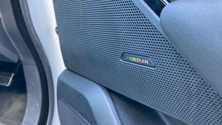 Land Rover Range Rover Velar 2.0 P400e R-Dynamic S 5dr Auto Estate